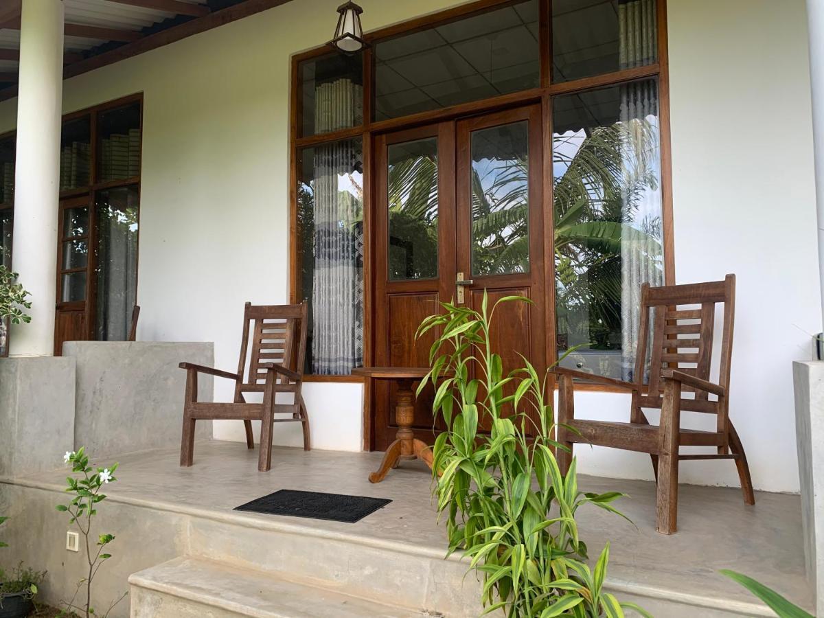 Hotel The Dale Mirissa Extérieur photo